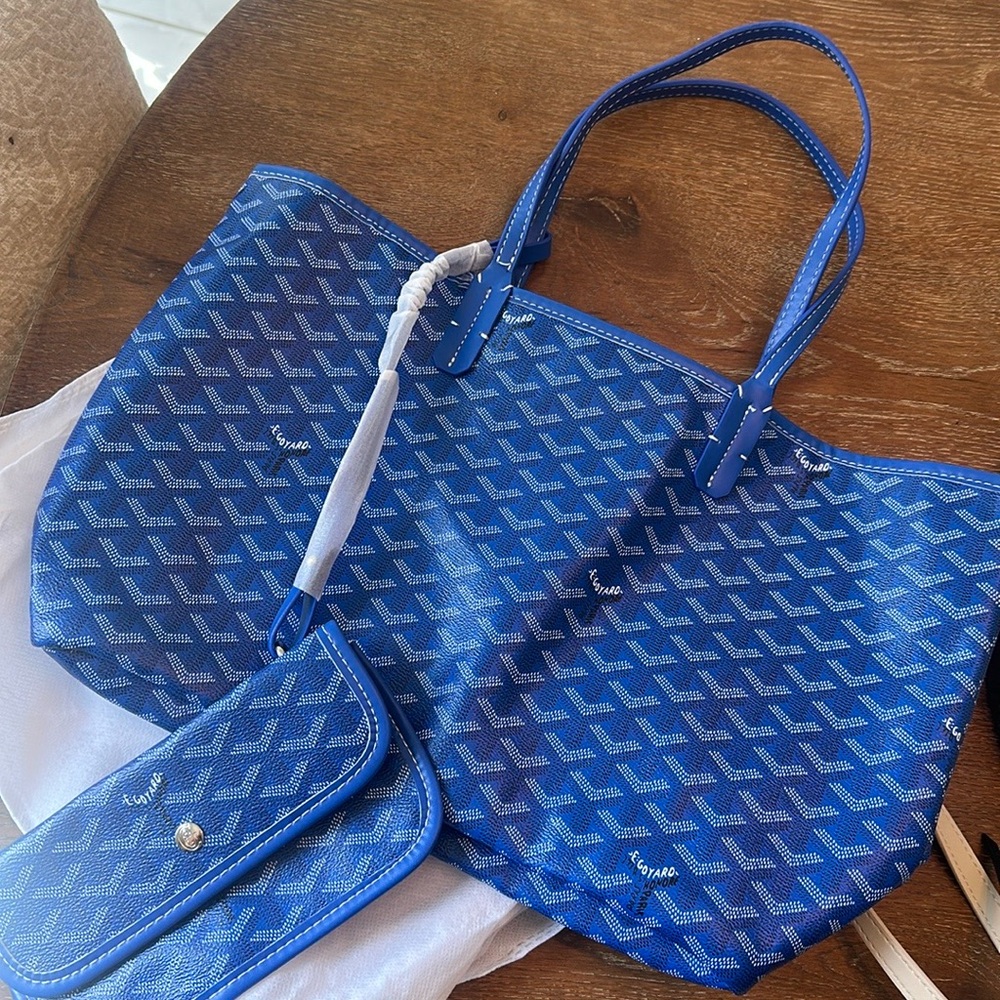 Blue Geometric Pattern Totes with Sturdy Handles